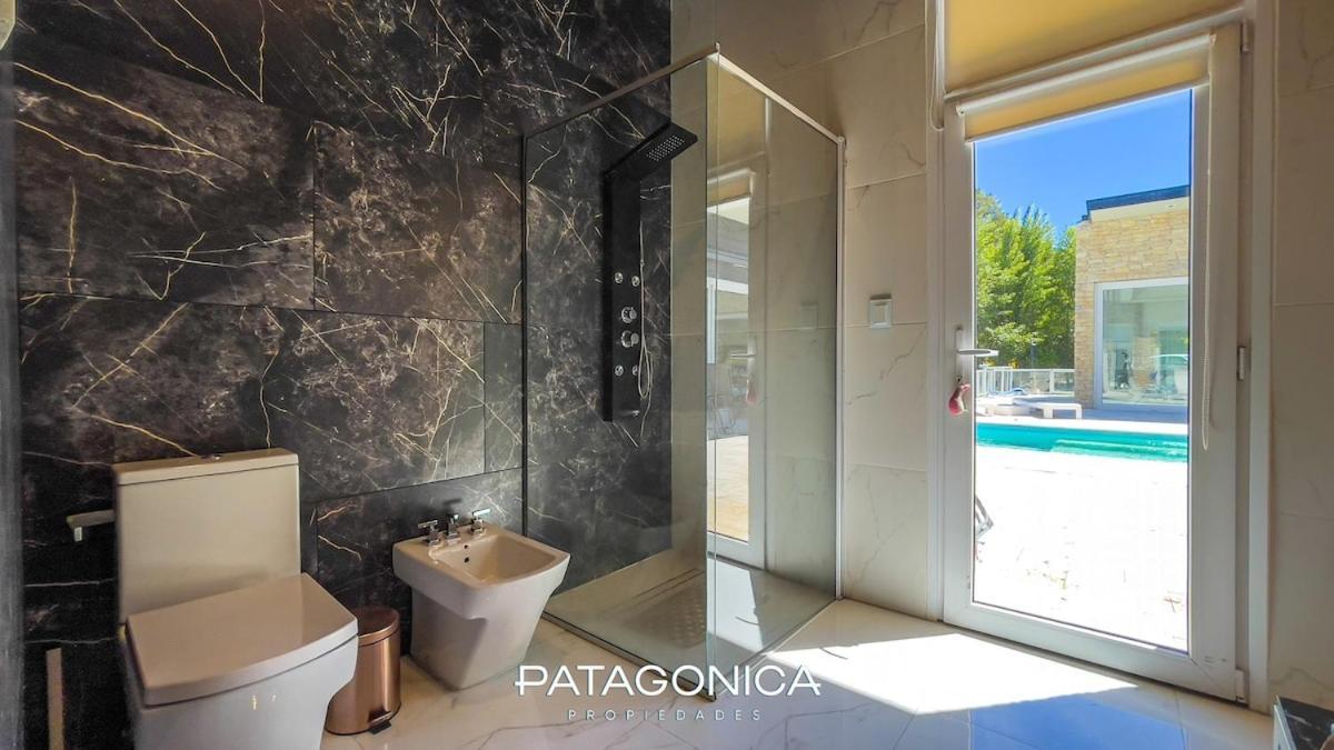Villa White House *