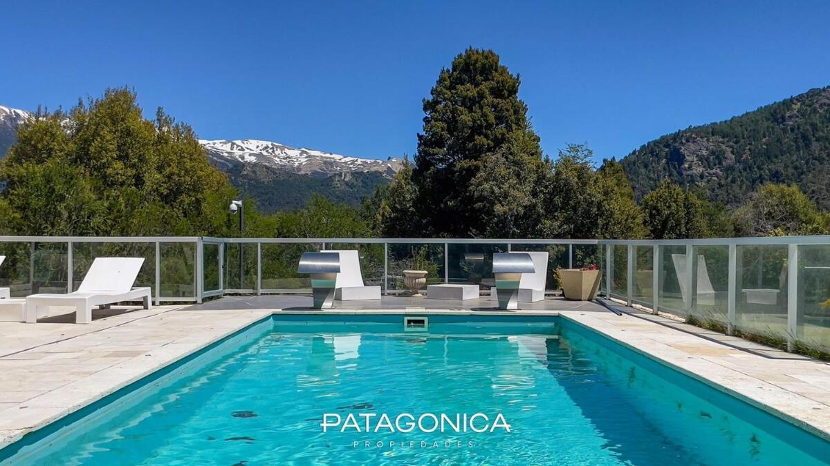 Villa White House *